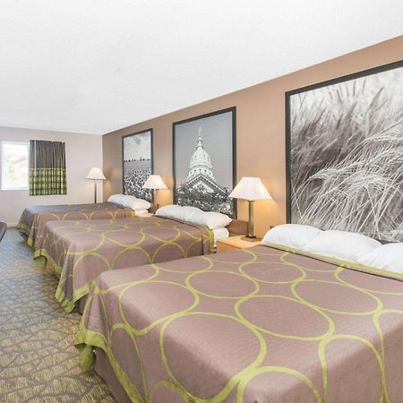 ซูเปอร์ 8 บาย วินด์แฮม เบลวิลล์ Hotel Belleville ภายนอก รูปภาพ