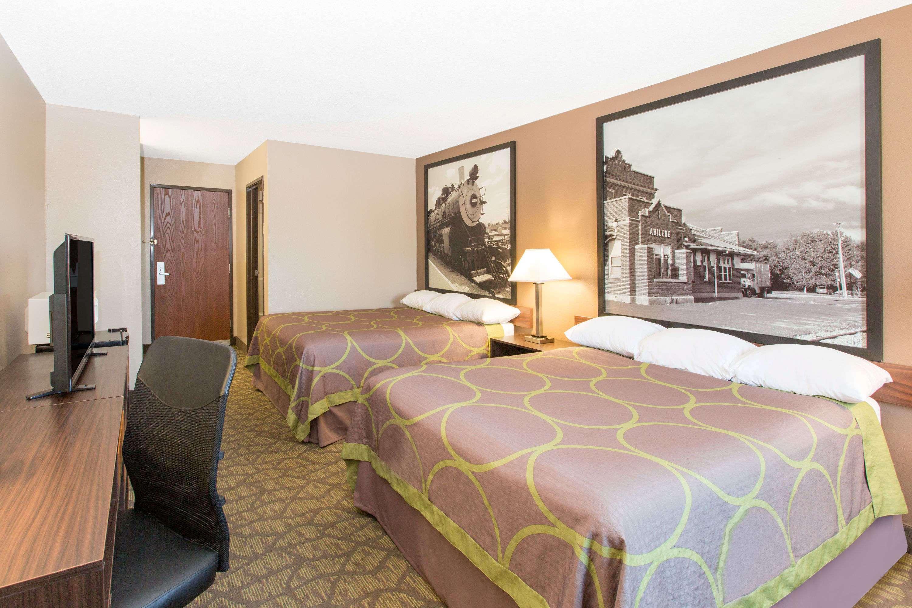 ซูเปอร์ 8 บาย วินด์แฮม เบลวิลล์ Hotel Belleville ภายนอก รูปภาพ