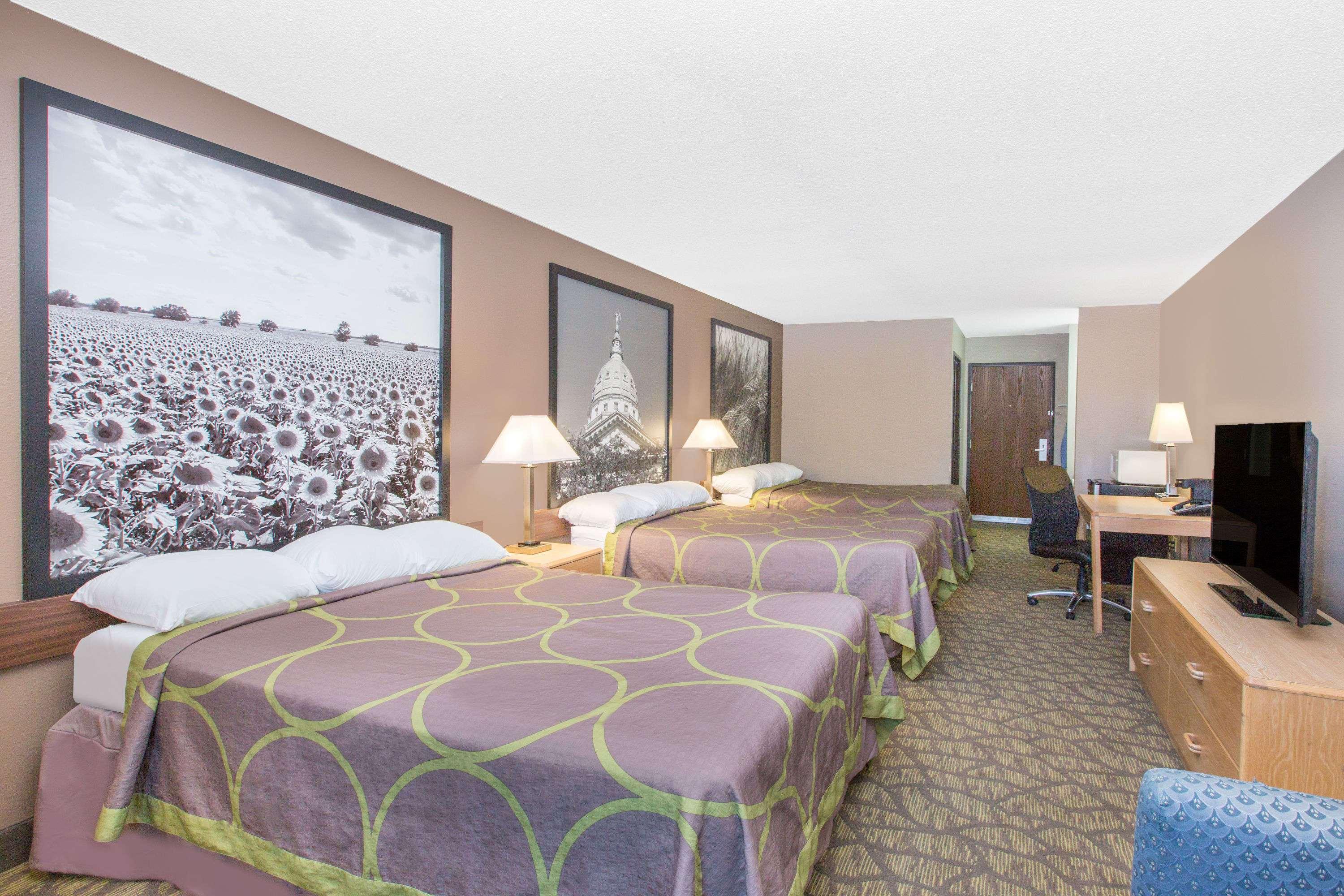 ซูเปอร์ 8 บาย วินด์แฮม เบลวิลล์ Hotel Belleville ภายนอก รูปภาพ
