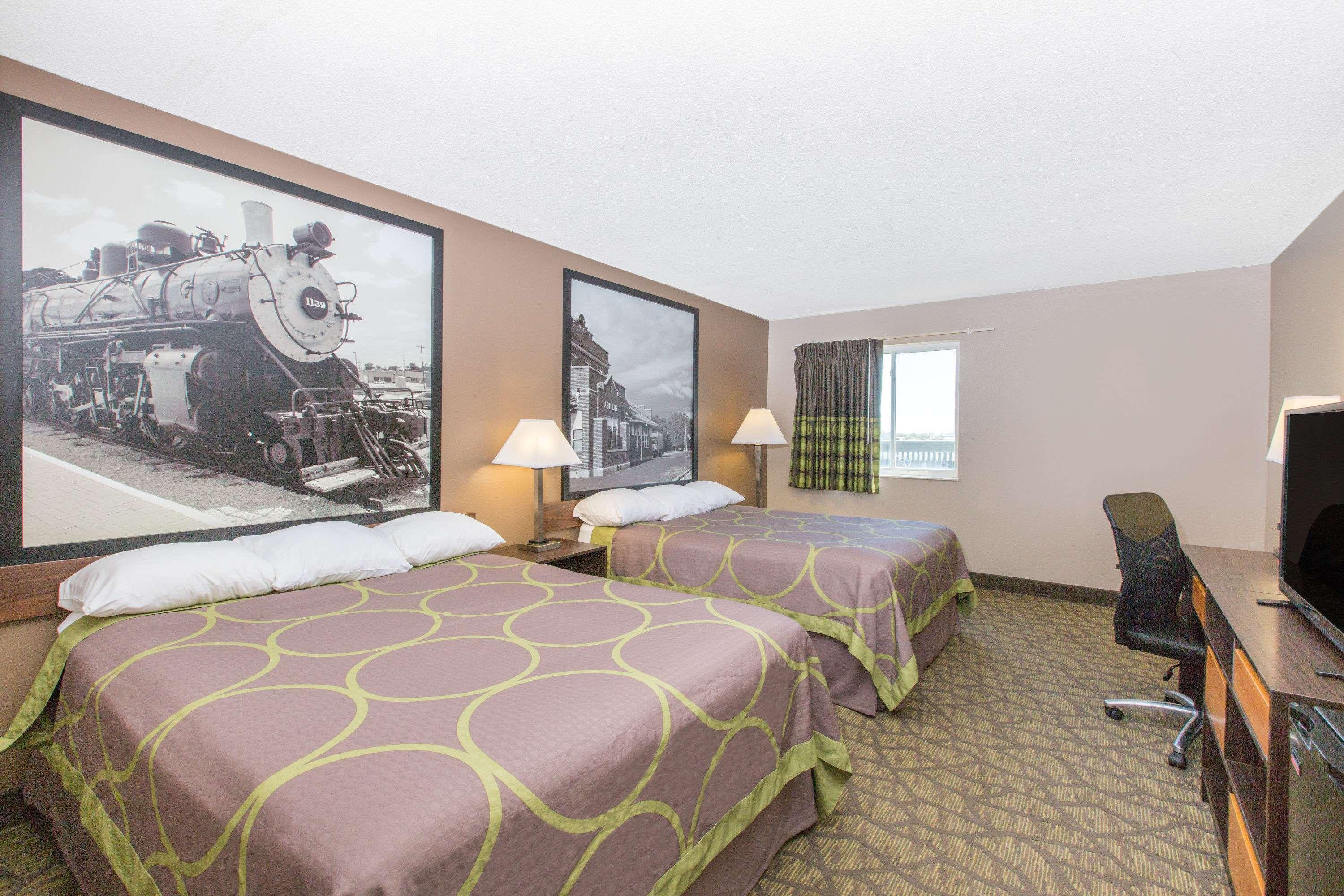 ซูเปอร์ 8 บาย วินด์แฮม เบลวิลล์ Hotel Belleville ภายนอก รูปภาพ